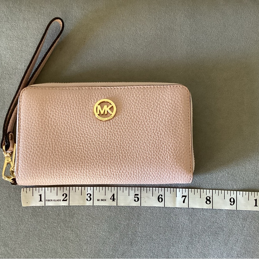 Michael Kors Jet Set Large Wallet/Wristlet